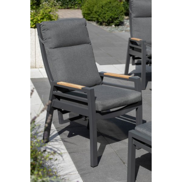 deVries Montana Dining Relaxsessel Aluminium / Textilene mit Teakarmlehne
