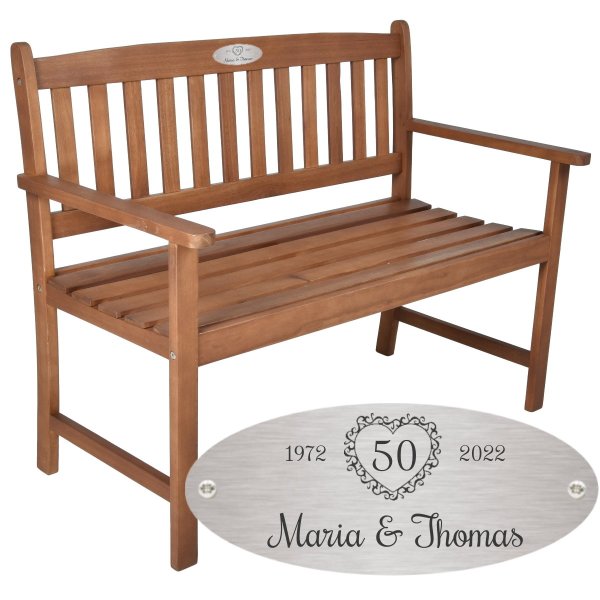 Bank zur goldenen Hochzeit mit Gravur zB. Herz mit Zahl (Namen) Gartenbank Basic 110cm Akazie geölt, Edelstahlschild personalisiert, Bank Geschenk zur Goldhochzeit