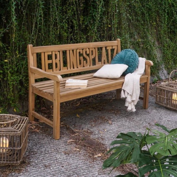Bank als Hochzeitsgeschenk mit Gravur-Schild zB Ornament (Namen), 3-Sitzer Teakholz Gartenbank Lieblingsplatz, Edelstahlschild personalisiert, Geschenk zur Vermählung