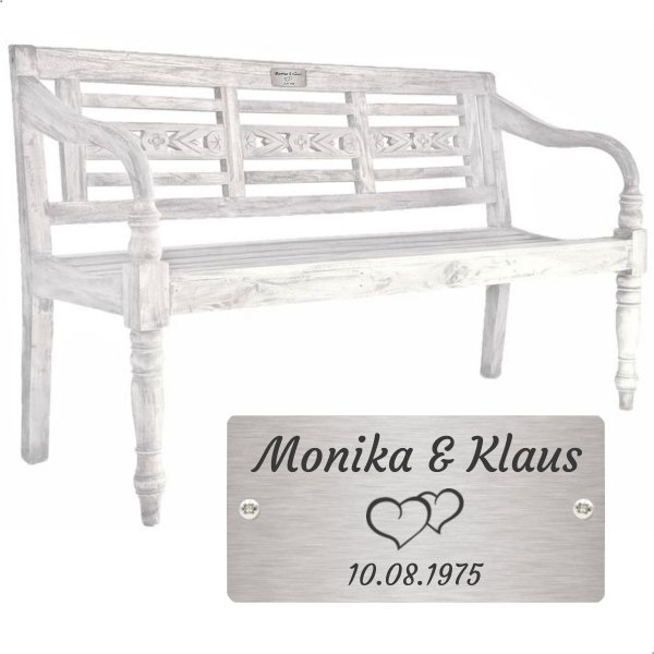 Goldene Hochzeit Bank mit Gravur-Schild zB Herzen (Namen/Datum), 3-Sitzer Holz-Bank Moyo antik-weiß 150cm, Edelstahlschild personalisiert, Geschenk 50. Hochzeitstag